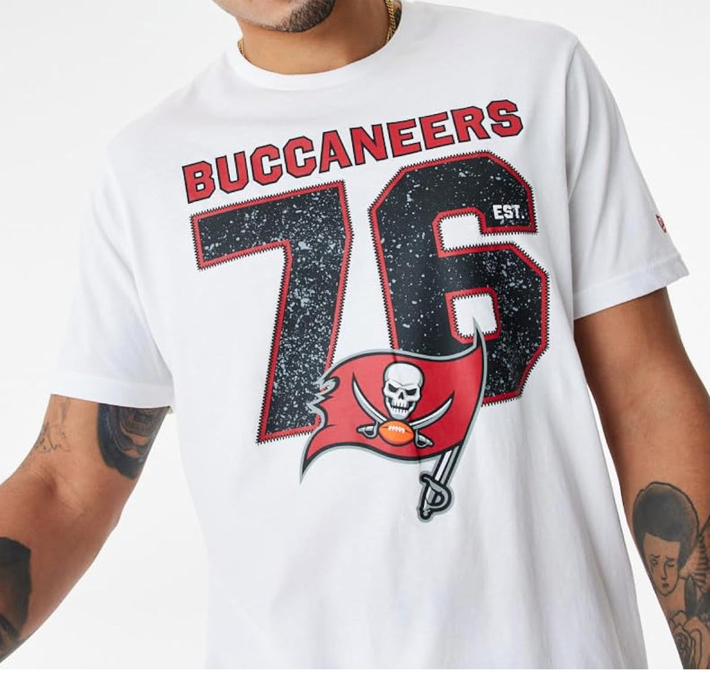 New Era NFL TAMPA BAY BUCCANEERS T-SHIRT Herren Gr. L WEISS