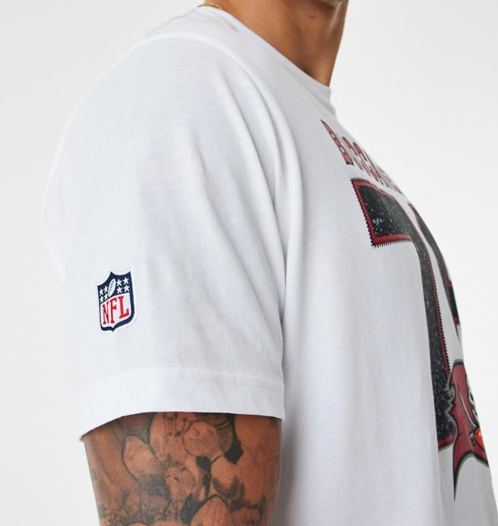 New Era NFL TAMPA BAY BUCCANEERS T-SHIRT Herren Gr. L WEISS