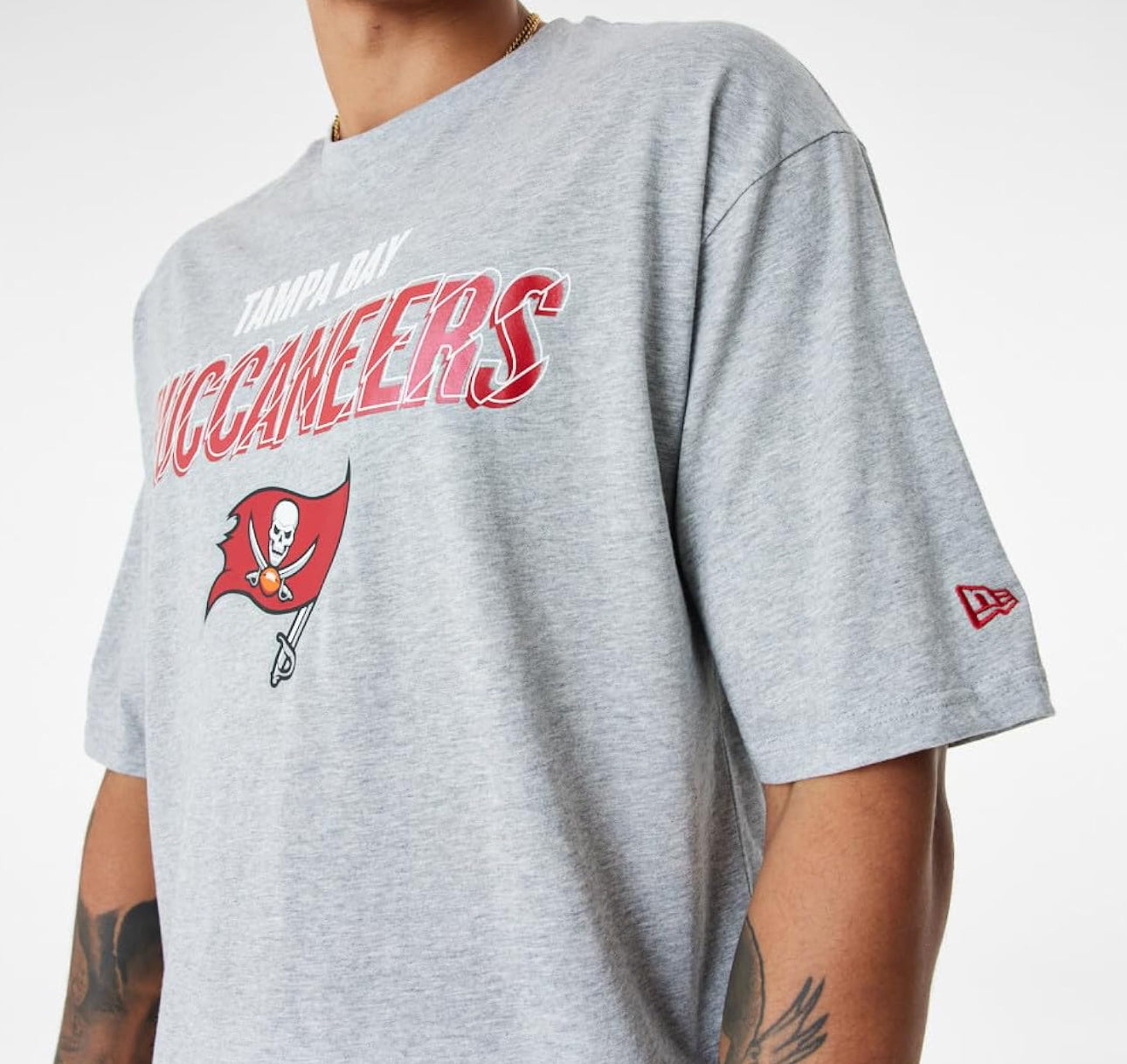 New Era NFL TAMPA BAY BUCCANEERS T-SHIRT Herren Gr. S GRAU