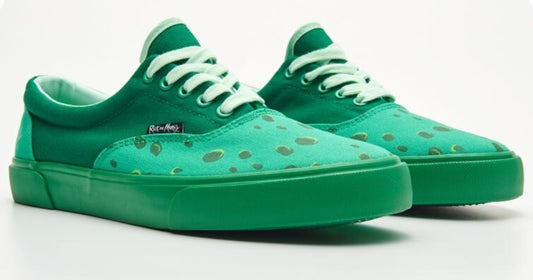 RICK & MORTY SCHUHE Gr. 44 PICKLE RICK