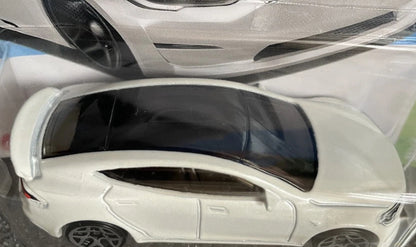 HOT WHEELS TESLA - MODEL S PLAID white 1/10 HW EV 9/250 1:64