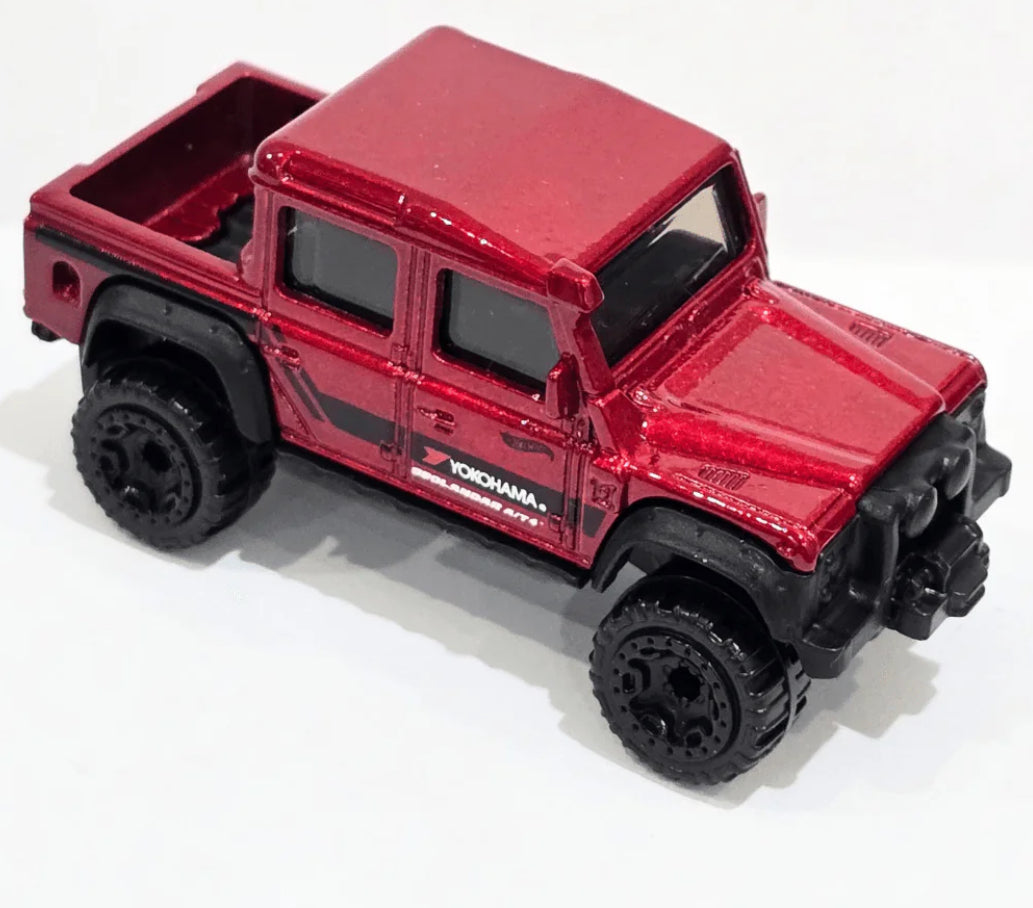 HOT WHEELS LAND ROVER  - 15 DEFENDER DOUBLE CAB HW DIRT 10/10 179/250 1:64
