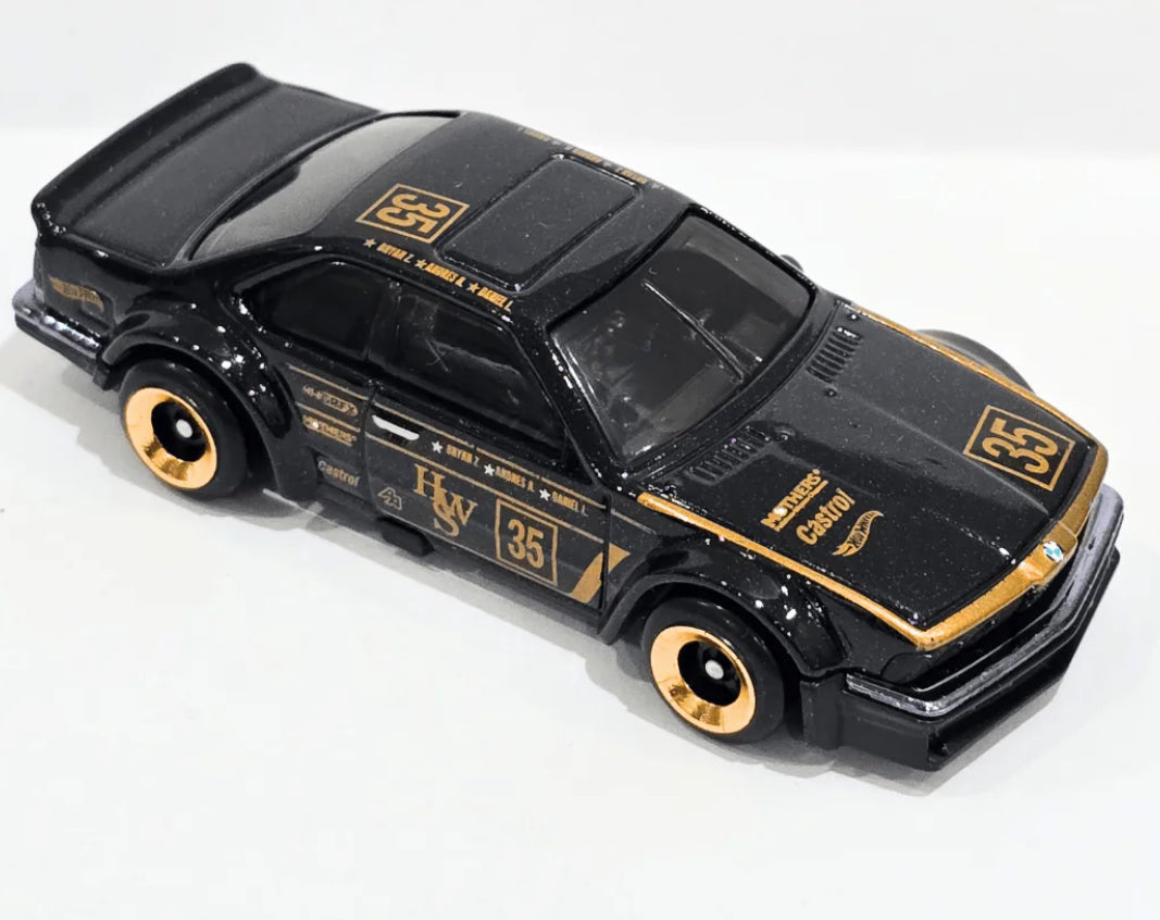 HOT WHEELS BMW - 635 CSI 1/5 WILD WIDEBODY 186/250