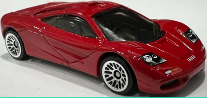 HOT WHEELS McLAREN  - McLAREN F1 red 9/10 HW THE ´90S 243/250 1:64